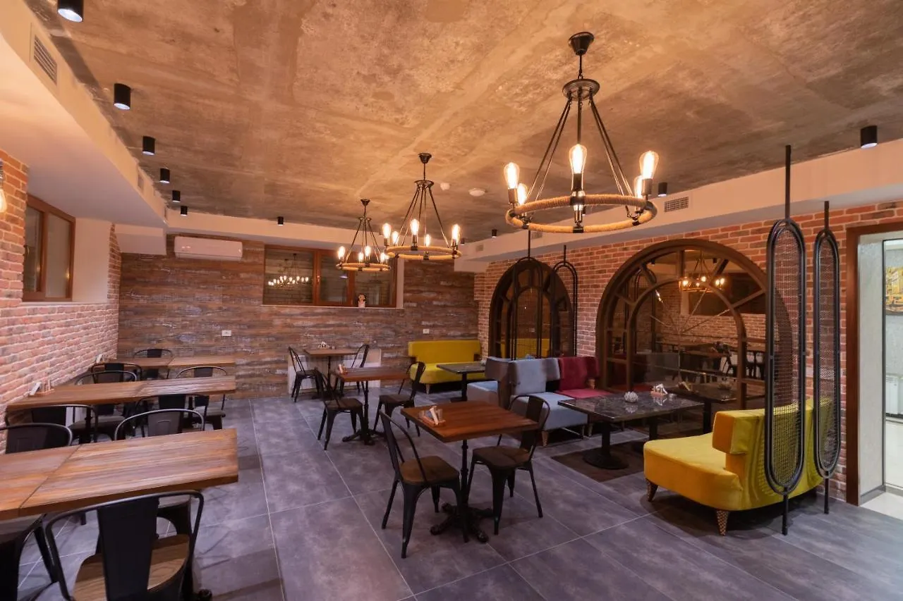 Merida Hotel Baku 4*,