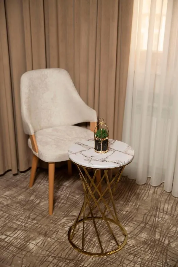 Merida Hotel باكو